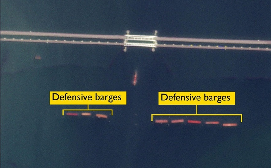 Quân sự thế giới hôm nay (10-6): Nga đưa sà lan bảo vệ cầu Crimea